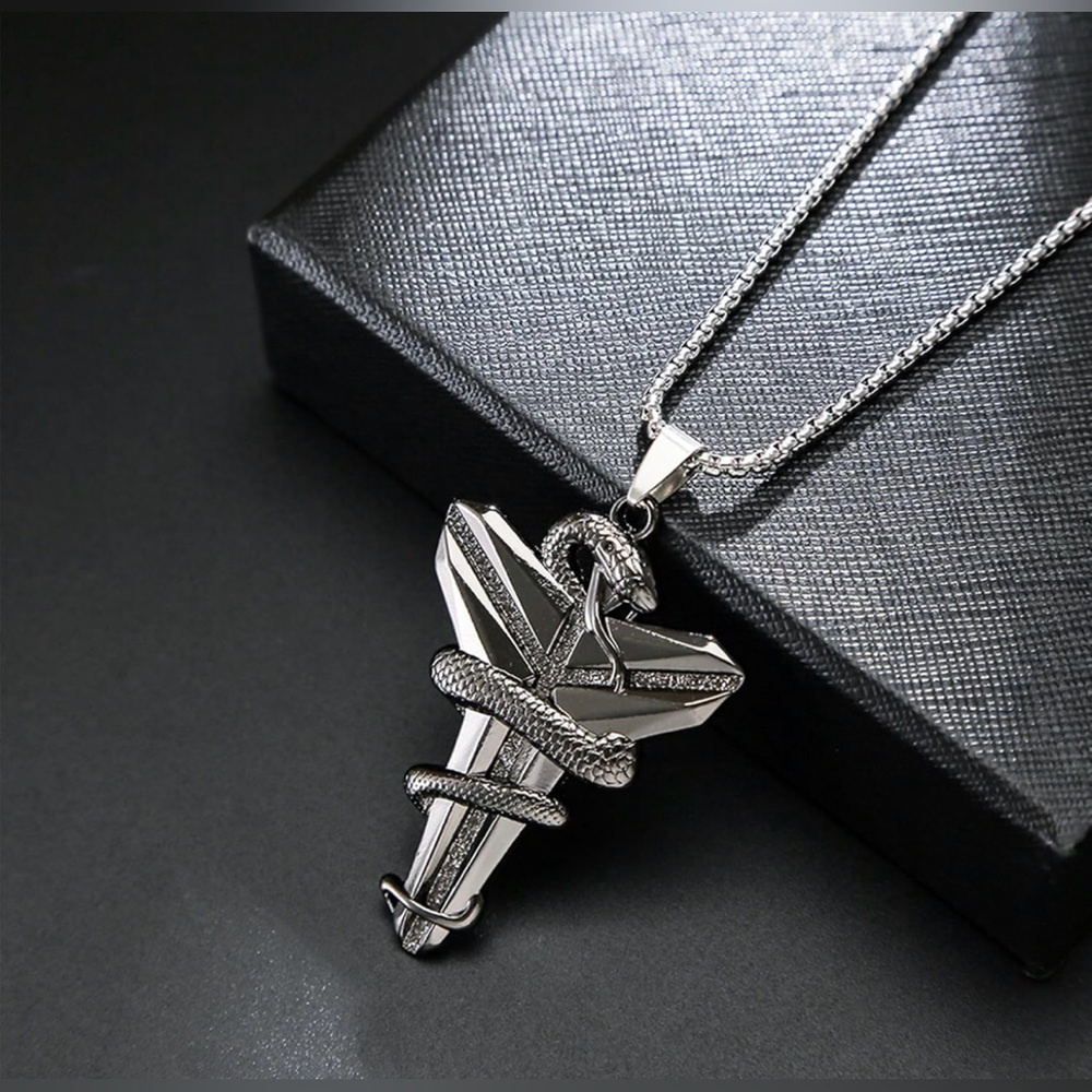Commemorative Kobe Bryant Black Mamba Stainless Steel Pendant Necklace - Picture 3 of 7